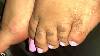 Hey, wanna peek at these sexy ebony feet hidden candidly?