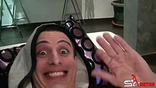 Jose Adiction and Lulu Pretel prep for gym workout?