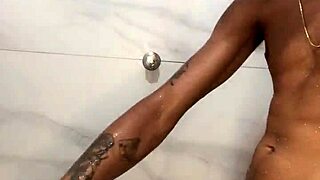 steamy bathroom romp with curvy morena ends in hot facial splash