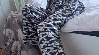 elza kom's nylon tights ignite steamy fetish worship frenzy