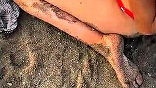 a hot stranger sucks my big cock publicly right on the beach