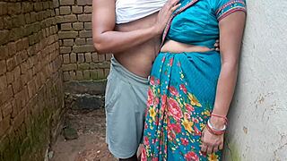 Viral Sexy Desi Girl Explores First Time Virgin Thrill