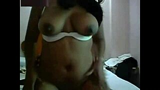 Caracas fat big-titted venezuelan gorda shakes curves raw