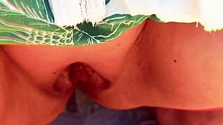 whoa horny mature spreads gaping shaved pussy flashing wildly