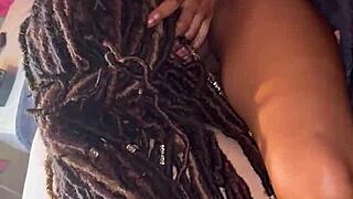 First steamy girl-on-girl with GoldenXGoddess 👭💋