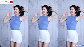 Dominant Korean Prostitute Demands Rough Service