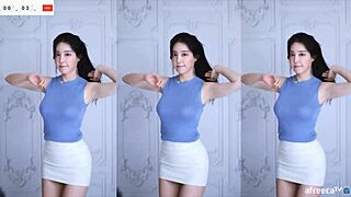 Dominant Korean Prostitute Demands Rough Service