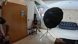 Laurinha alice first time backstage shower toy play debut