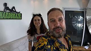 Laurinha alice first time backstage shower toy play debut