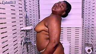 bbw ebony shakes big ass with dildo in bathroom