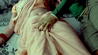 oh indian mommy your dirty hindi talk makes me so fucking hard