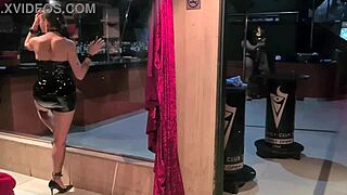 Behind the scenes at swingers house: sensual photoshoot turns blowjob group fun