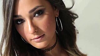 hey, jaye summers takes double the cum like a champ doesn't she?