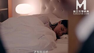 office model sneaks kinky cheating with asian lady