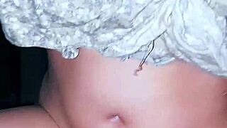 ngentot di atas motor gang perumahan wild outdoor flash