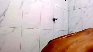 desi indian beauty flaunts amazing indoor pussy and huge boobs