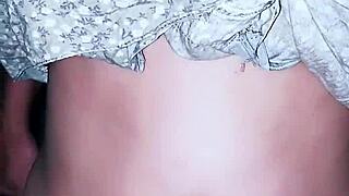 ngentot di atas motor gang perumahan wild outdoor flash