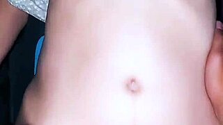 ngentot di atas motor gang perumahan wild outdoor flash