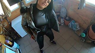 Milfycalla's Curvy Intimate Workout Teases Wet Fetish Desires