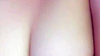 Vietnam girl teases in fun show 😘🇻🇳