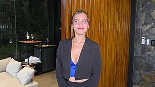 Hot receptionist takes cash for hard pussy fuck and creampie! 💰🍆💦