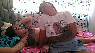 im done with guys now tryin women touchin kissin fingerin wet pussies feels amazin