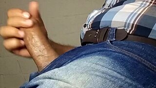 ei chefe olha meu pauzão na pausa do trampo punheta gaúcha xxl