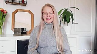 Anna's Squirting Orgasm from Vibrator Play on Shaved Pussy