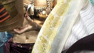 i see nipples slip during gold powder show