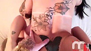 elisa sanches joins threesome for hot emo fucking 😈💦