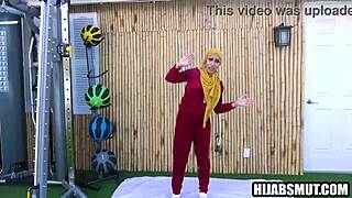 Hey, watch this Muslim housewife cheat with her trainer right under her husband's nose