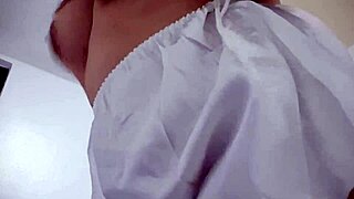 HORNY CHUBBY BABE ORGASMS ENDLESSLY WITH PUSSY PULSING