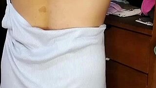 i can't stop fingering my wet pussy in this leaked argentine milf video