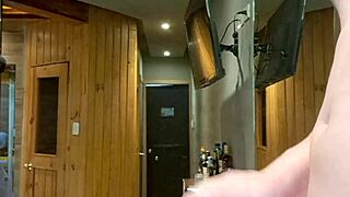 Amateur girlfriend gulps cum swallowing every drop dorm blowjob
