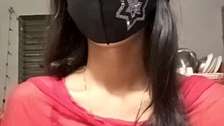 i'm so horny for this sexy indian girl's live sex show, can't resist watching her