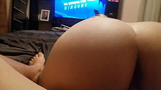 what a nice ass that curvy mature babe flaunts