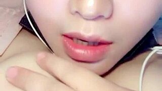 Webcam Chinese Girl Aa Teases