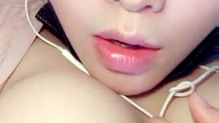 Webcam Chinese Girl Aa Teases