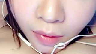 Webcam Chinese Girl Aa Teases