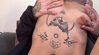 french cutie wanna see my huge dildos stretch anal till i squirt?