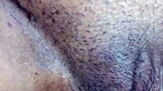 cojiendo la culona cubanita puta anal en el carro 🔥🍑