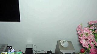 caught rubbing pussy so i fuck him on couch to stay quiet 😏🍑