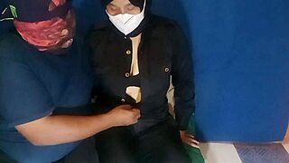 😈 messing with horny security guard's pussy toy till she squirts uncensored 💦