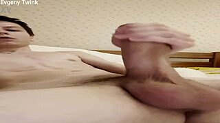 whoa this big cock twink sprays cum like crazy hose!