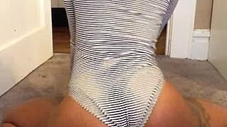 i want you to unsnap it and sit on my face already