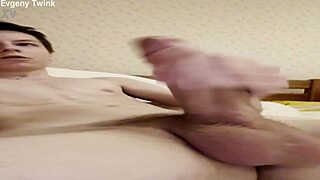 whoa this big cock twink sprays cum like crazy hose!