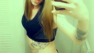 hey wanna see my satin panties bulge as i rub clitty hard?