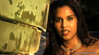 uhh, this dark exotic dancer's beauty got me so rough n kinky already