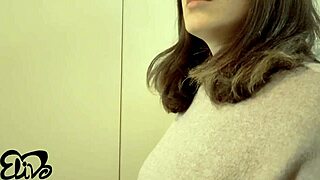 elivalove's mouth stuffed full lips sealed tight cumshot