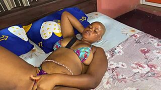 fucking this milf so hardcore shes screaming and moaning wet pussy creampie tight 😩💦